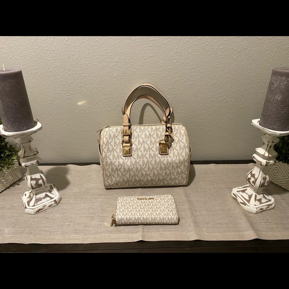 Michael Kors white and beige with matching Wallet